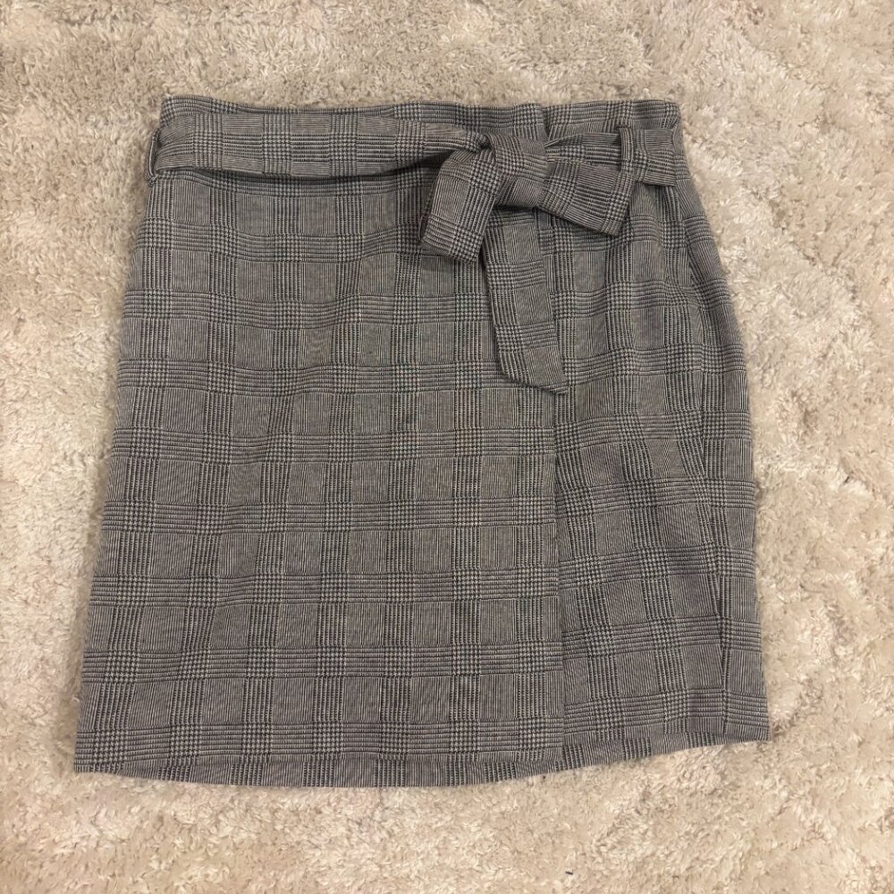Isaac Mizrahi Plaid Skirt with Bow size L